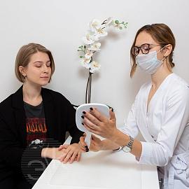 Нужно ли летом посещать косметолога?
